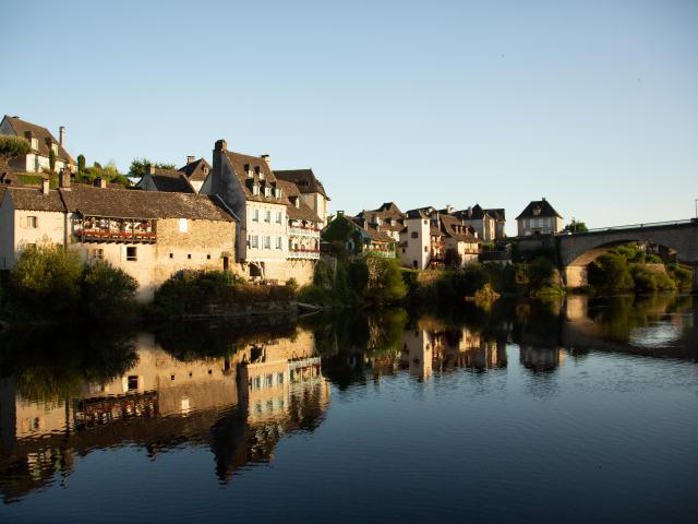 Quais Riviere Dordogne Argentat©malikaturin 00009