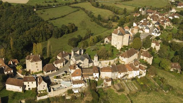 Curemonte En Correze