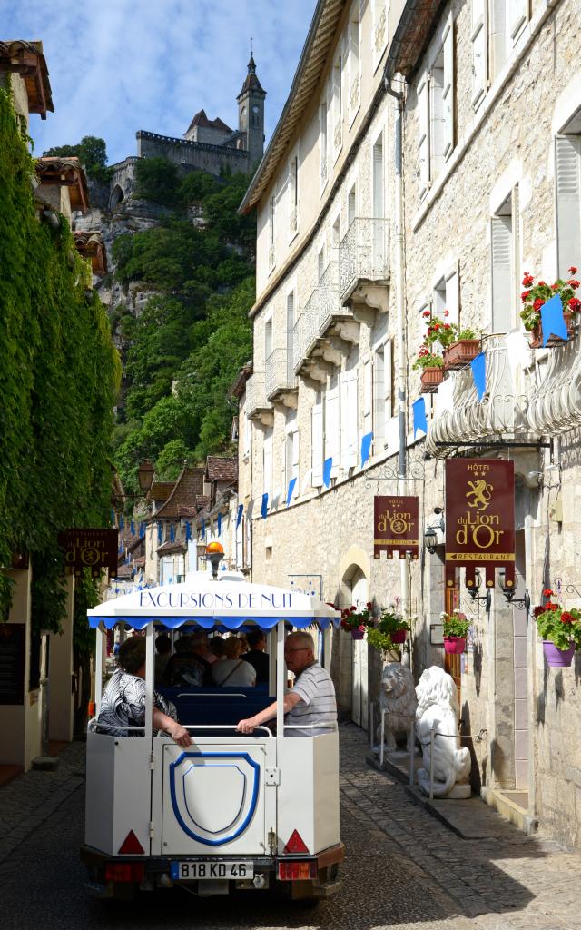 rocamadour-petit-train-rue-roland-le-preuxcrtmp-p-thebault0018543-hd.jpg