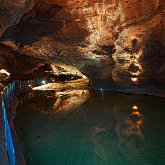 Grottes de Lacave