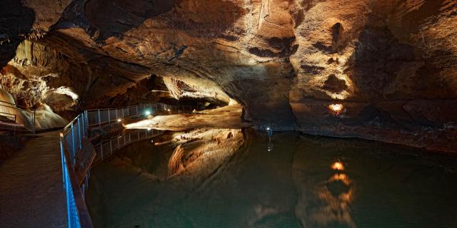 Grottes de Lacave