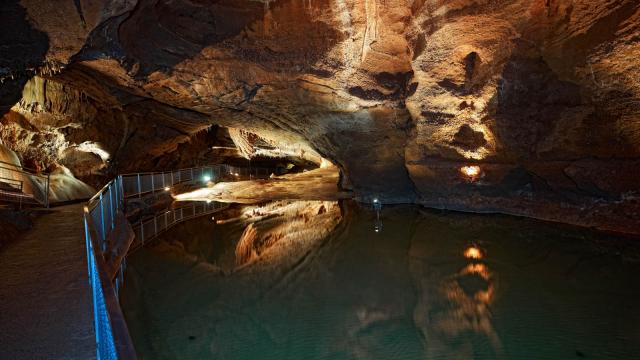 Grottes de Lacave