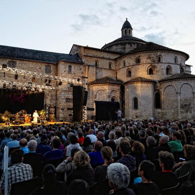 Souillac En Jazz Place De Betz.jpg