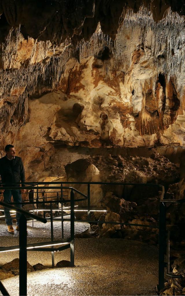 Visite Grotte Carbonnieres 1.jpg