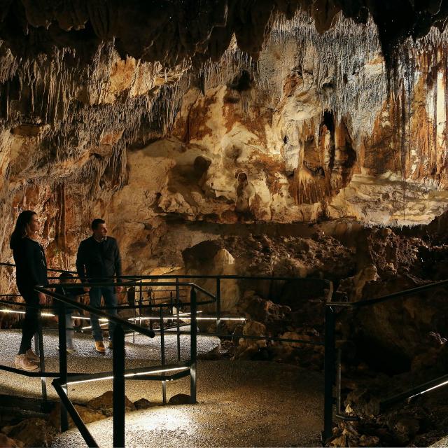 Visite Grotte Carbonnieres 1.jpg