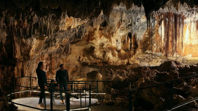 Visite Grotte Carbonnieres 1 0.jpg