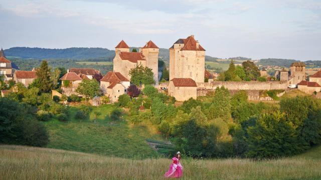 Visites Guidees Curemonte Chateaux Laurent Moynat.jpg