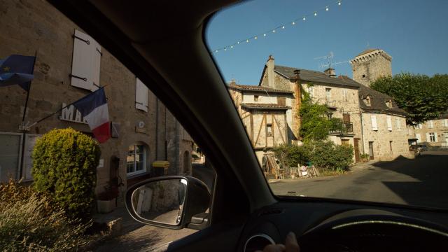 Voiture Village 0.jpg