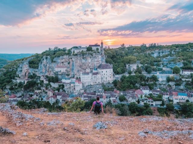 Devant Un Coucher De Soleil à Rocamadour ©lot Tourisme Teddy Verneuil 181102 123900