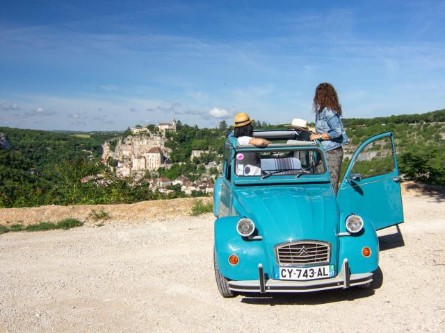 en-2cv-rocamadour-lot-tourisme-c-novello-180608-094838-2048x1286-1-e1587115512287.jpg