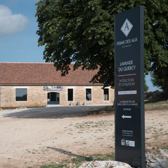 Ferme Des Alix Vue Exterieure.jpg