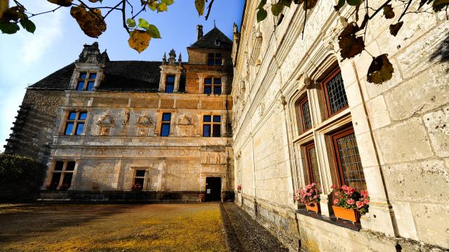 Chateau Montal facade renaissance