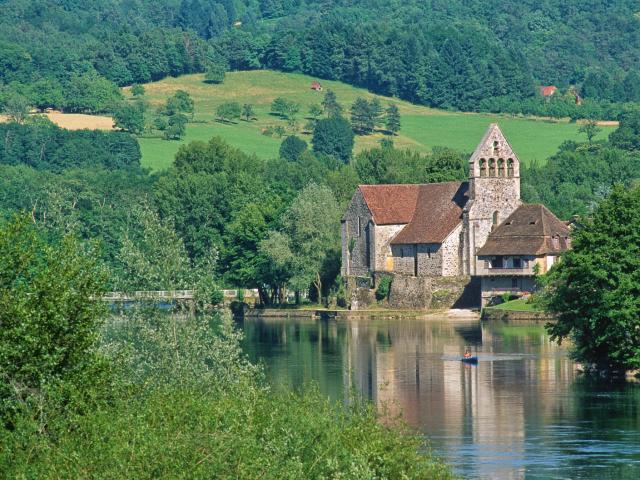 Correze - Beaulieu-sur-Dordogne, la chapelle des Penitents