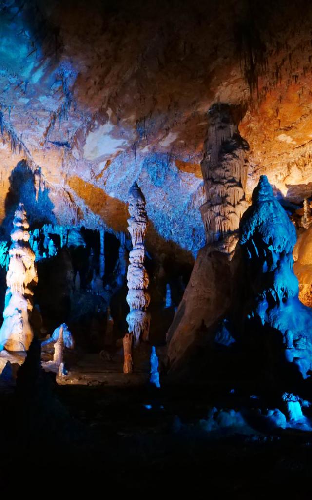 Son et lumière Grotte des Carbonnières