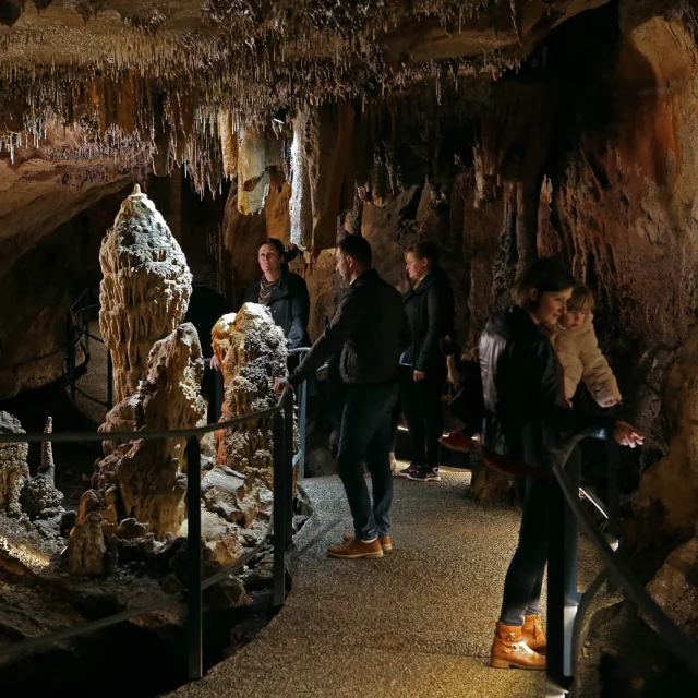 Visite Grotte des Carbonnières