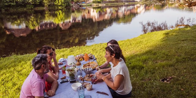 Apero Resquilhete Au Bord De Leau 9