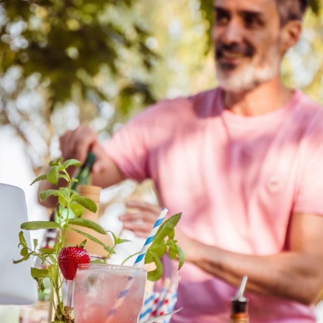 Apero Resquilhete Au Bord De Leau 13