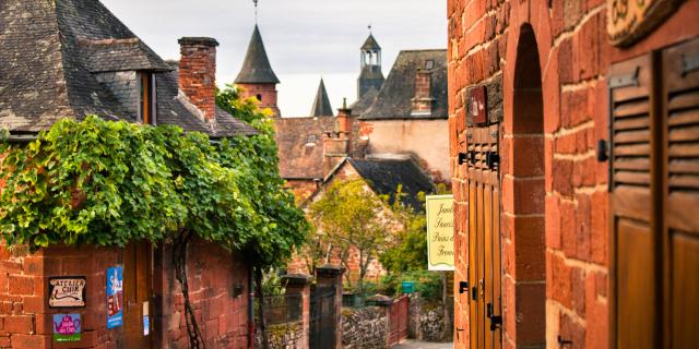 Ruelle de Collonges-la-Rouge - Vallée de la Dordogne