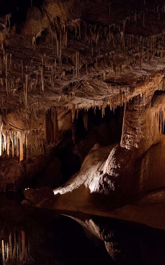 Salle des merveilles - grottes de Lacave