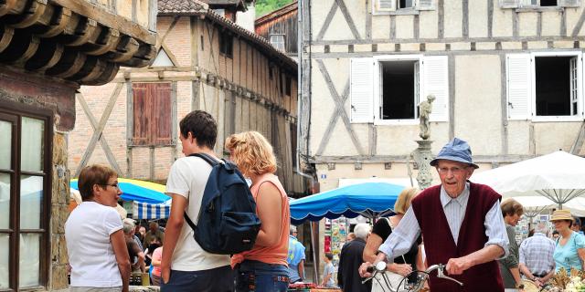 Le Marché De Saint Céré © C. Ory Vallée De La Dordogne