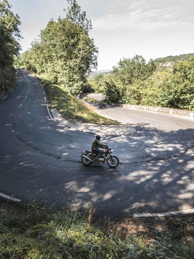 moto French Retro Ride © Brice Daraut