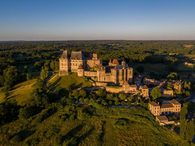 dji-0260-chateau-de-birondeclicdecolle.jpg