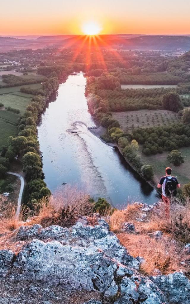 Lever De Soleil Sur La Vallee De La Dordogne Clot Tourisme Teddy Verneuil 1 1920x960 Crop 1615909432