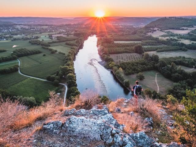 Lever De Soleil Sur La Vallee De La Dordogne Clot Tourisme Teddy Verneuil 1 1920x960 Crop 1615909432