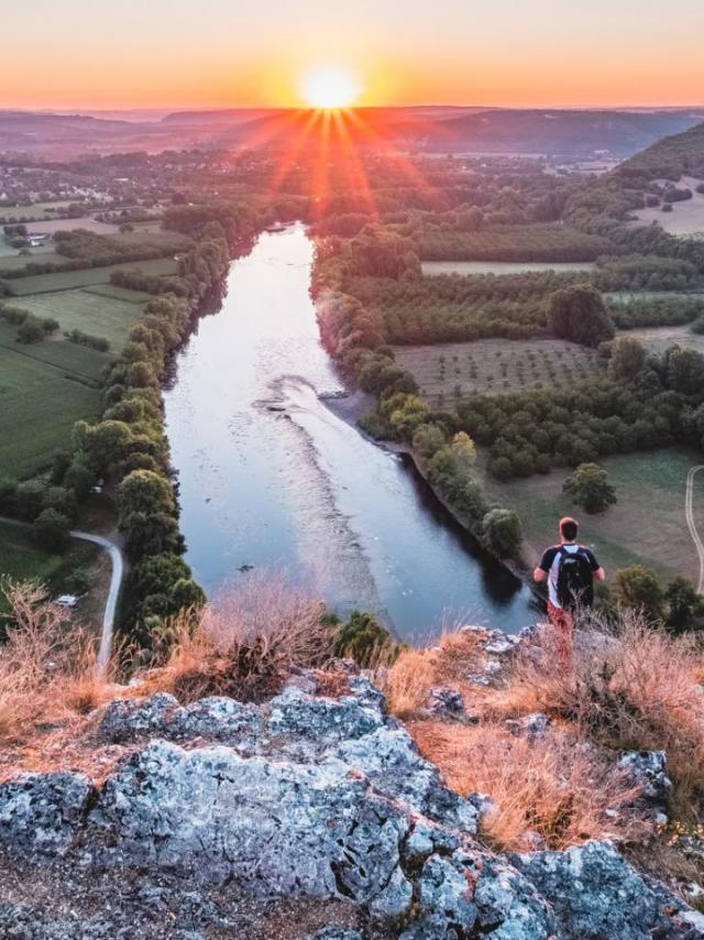 Lever De Soleil Sur La Vallee De La Dordogne Clot Tourisme Teddy Verneuil 1 1920x960 Crop 1615909432