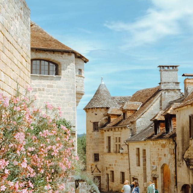 Curemonte - visite Plus Beaux Villages de France