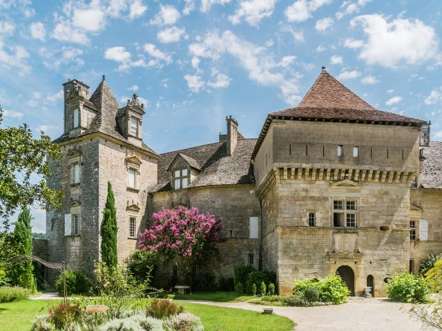 Chateau De Cenevieres