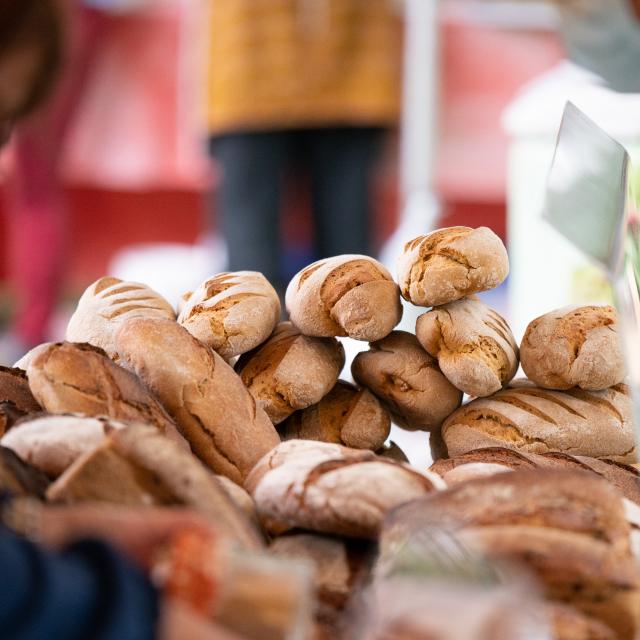 Pain Marché Dan Courtice