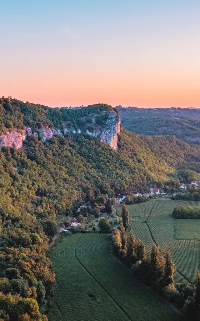 Lever De Soleil Sur La Vallée De La Dordogne Au Roc Des Monges Lot Tourisme Teddy Verneuil 191014 151204 (1)