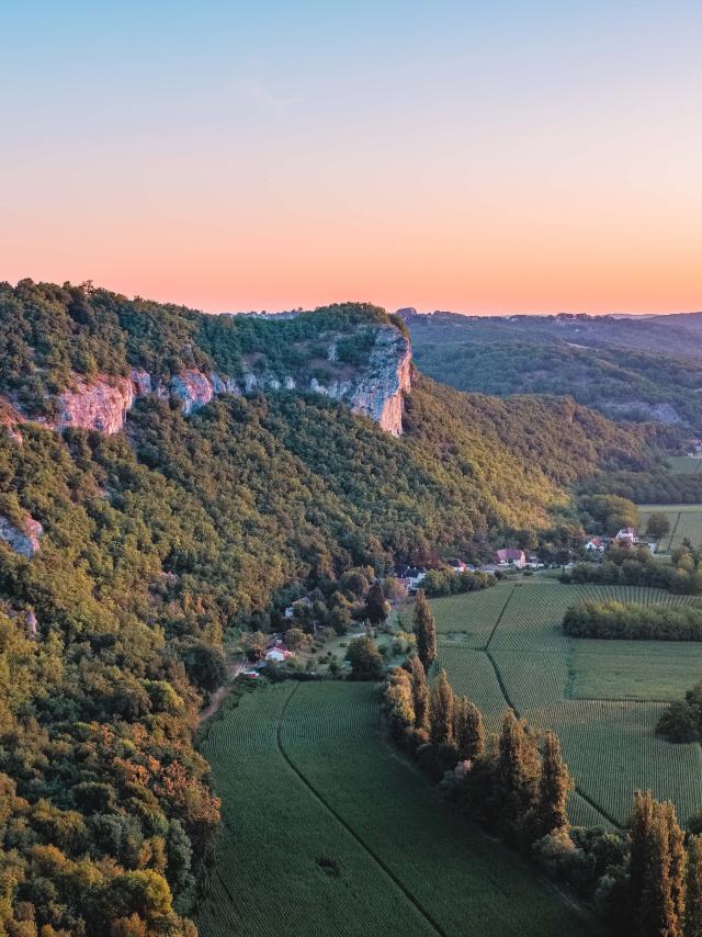 Lever De Soleil Sur La Vallée De La Dordogne Au Roc Des Monges Lot Tourisme Teddy Verneuil 191014 151204 (1)