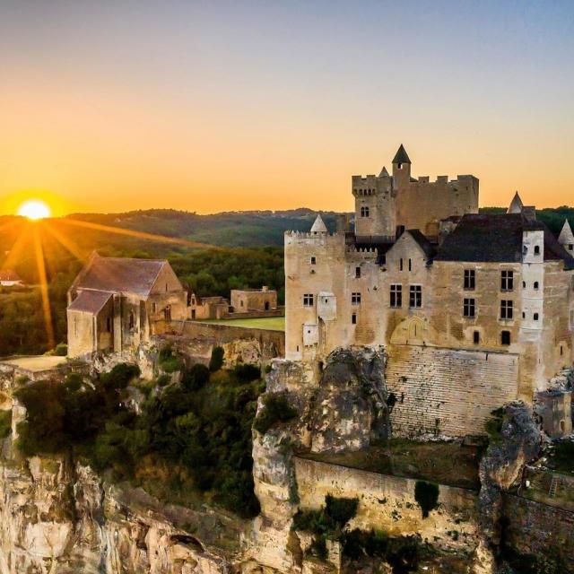 Instagram #chateaudebeynac