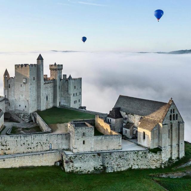 Instagram #chateaudebeynac