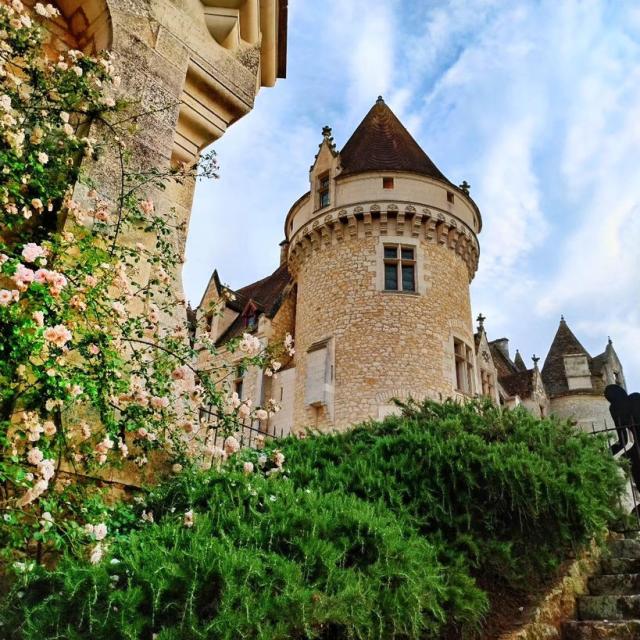 Instagram #chateaudesmilandes