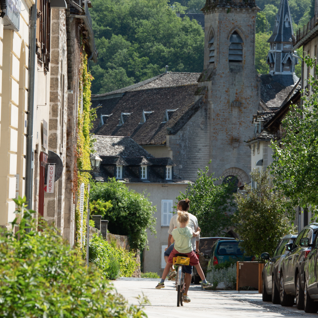 Art De Vivre Vallee Dordogne Famille Malikaturin 4492 Hd