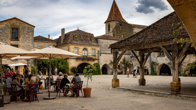 Place Des Cornieres A Monpazier1@declicdecolle