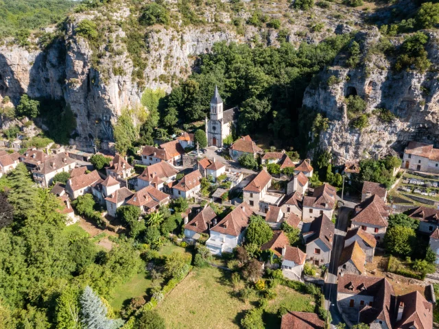 Vue drone du village de Gluges