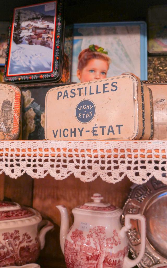 Pastilles Brocante Forges Retro Et Styles