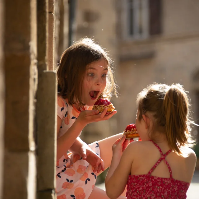 Gouter Tarte Aux Fraises Beaulieu Sur Dordogne Malika Turin.jpg 1920px