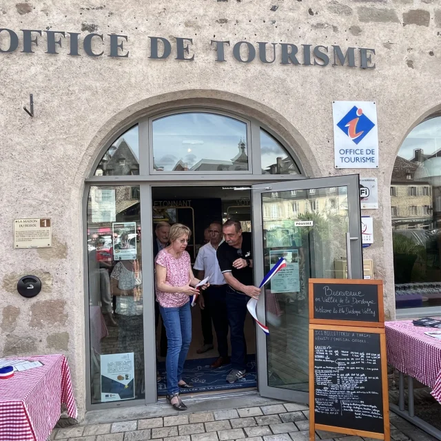 Inauguration nouveau bureau de l'Office de tourisme Beaulieu-sur-Dordogne