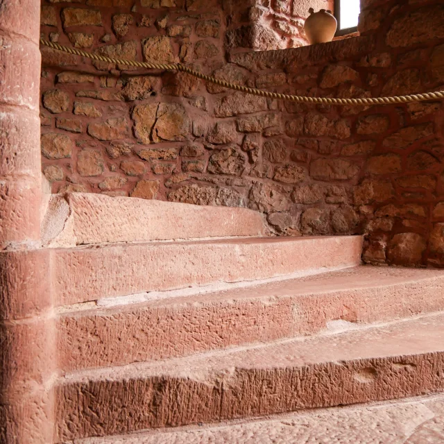 Escalier Chateau Vassinhac Collonges-la-Rouge