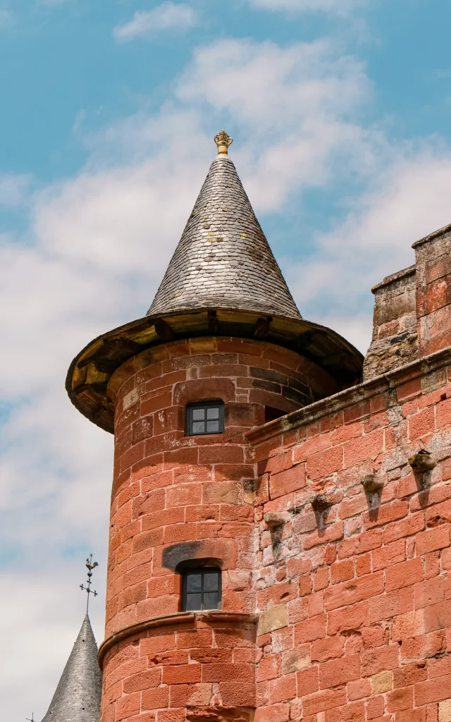 Tour Chateau Vassinhac Collonges-la-Rouge