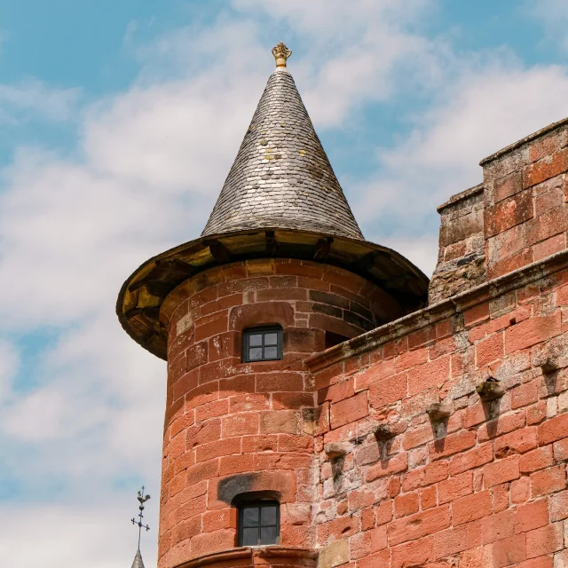 Tour Chateau Vassinhac Collonges-la-Rouge