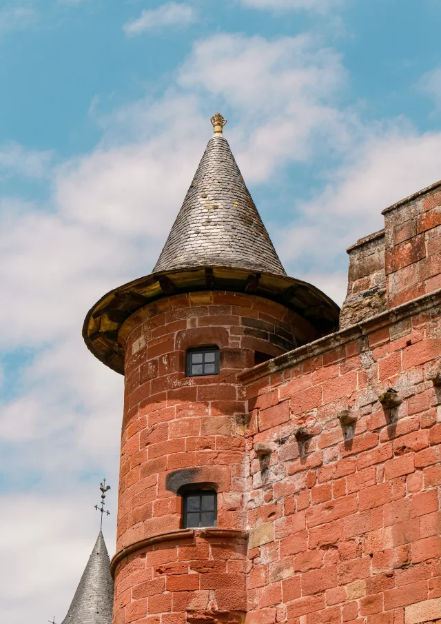 Tour Chateau Vassinhac Collonges-la-Rouge