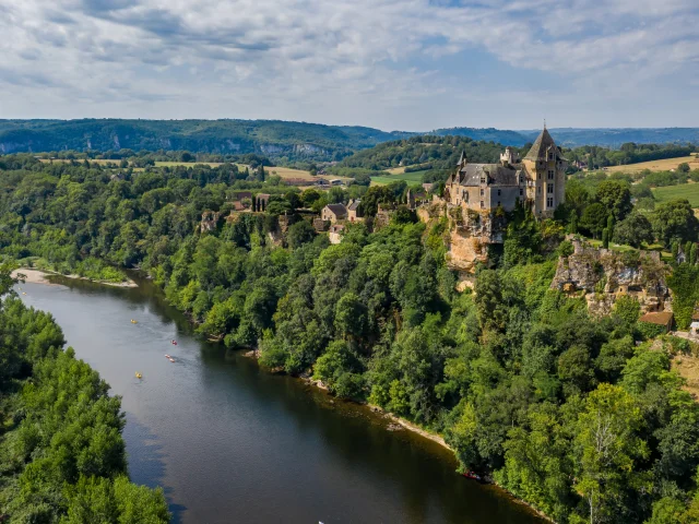 France, Dordogne (24), Périgord Noir, Vitrac, Château de Montfort, (vue aérienne)//France, Dordogne, Black Perigord, Vitrac, Castle of Monfort, (aerial view)