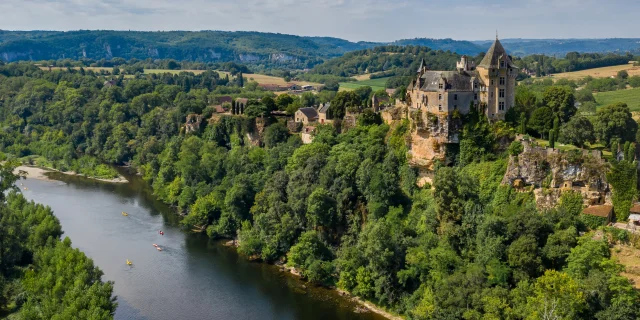 France, Dordogne (24), Périgord Noir, Vitrac, Château de Montfort, (vue aérienne)//France, Dordogne, Black Perigord, Vitrac, Castle of Monfort, (aerial view)