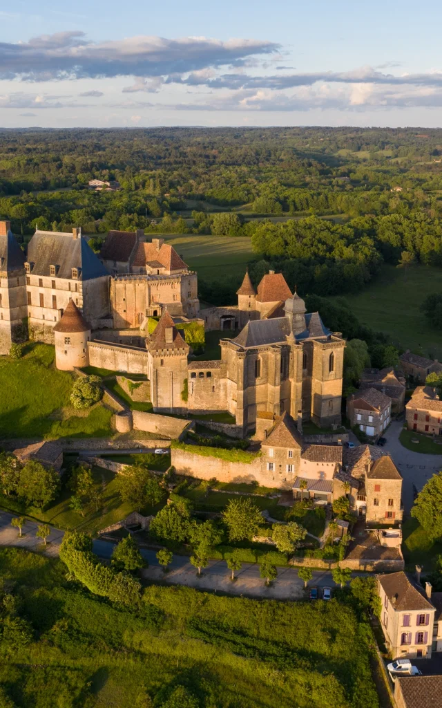 5578 Chateau De Biron Dordogne Libre 1